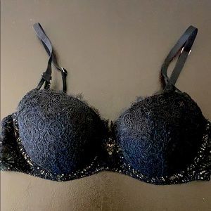 Gently worn victoria secret bra 32D
